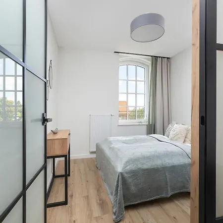 Szczecinski Kwiatkowskiego W Spokojnej Okolicy By Renters דירה שצ'צ'ין