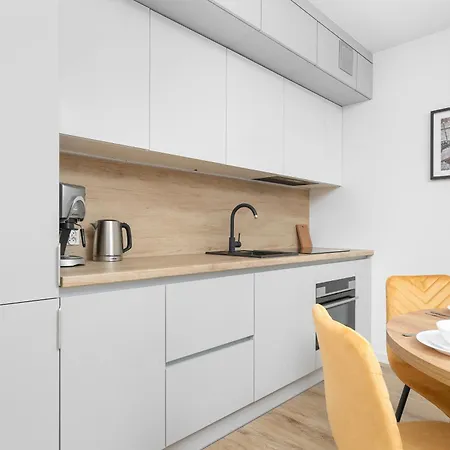 Apartment Szczecinski Kwiatkowskiego W Spokojnej Okolicy By Renters Stettin